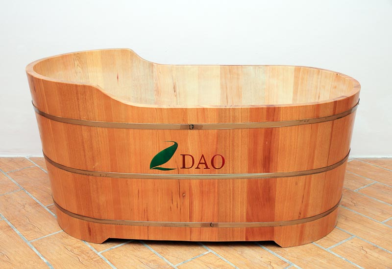 Bồn tắm gỗ nằm